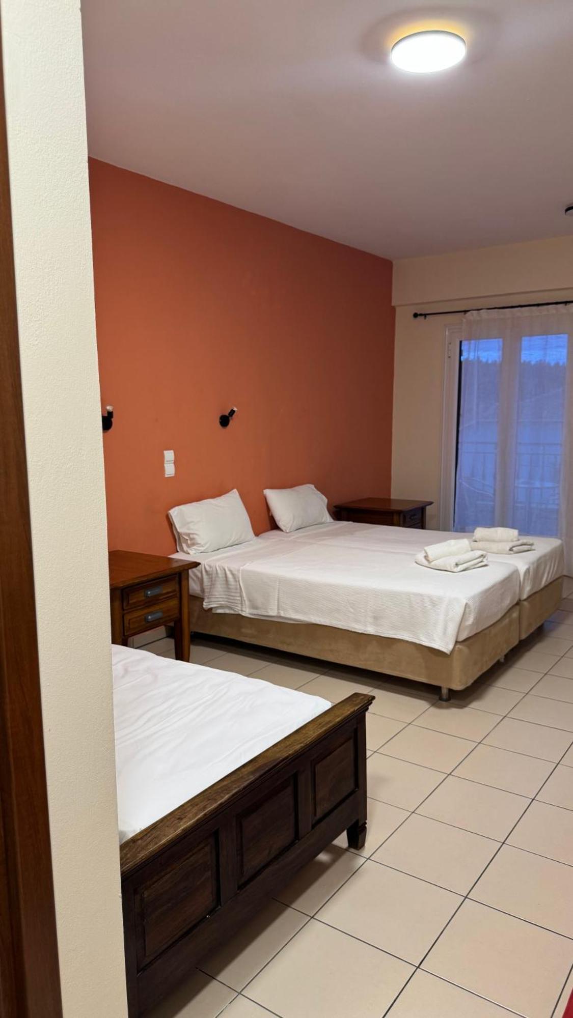 Chrisovalanto Hotel Sívota Стая снимка