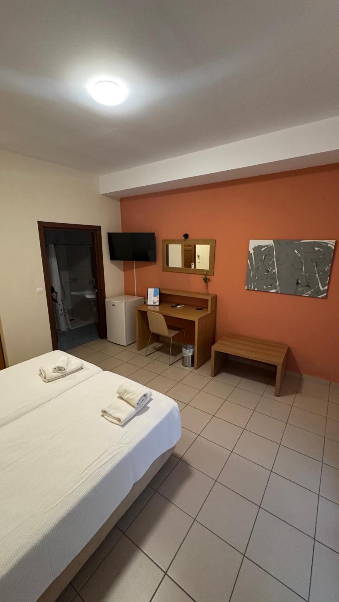 Chrisovalanto Hotel Sívota Стая снимка